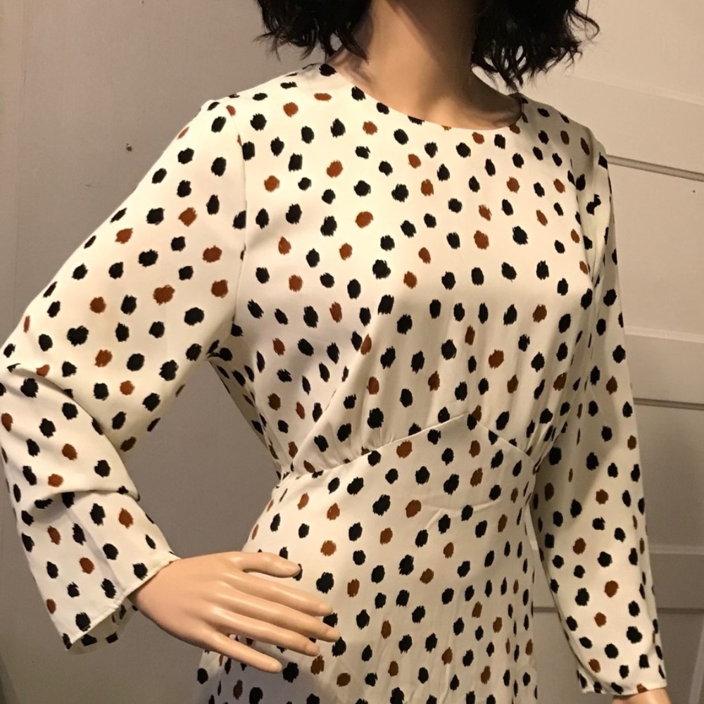 H&M Sophisticated White Spotted Dress